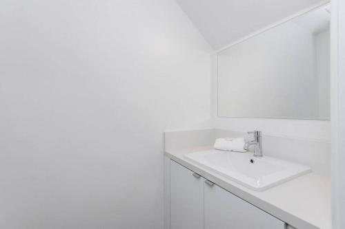 Apartamento Stay Gia Chic Modern 3br Townhome At Miracle Mile D