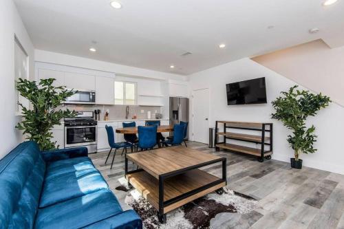 Apartamento Stay Gia Chic Modern 3br Townhome At Miracle Mile D