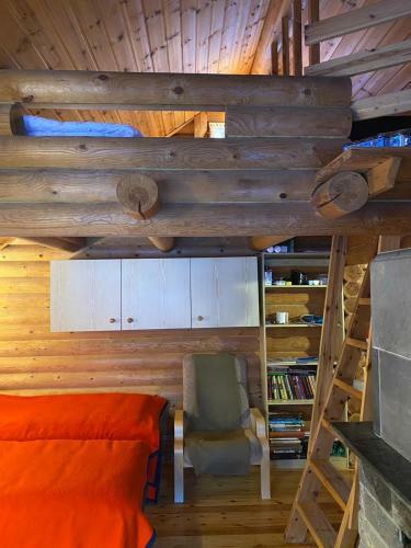 Riverside Cottage Near Yll�s, Lapland