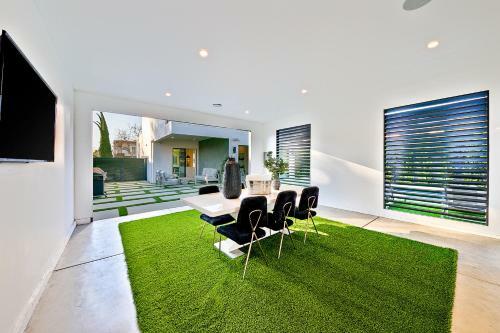The Masterpiece Melrose Villa