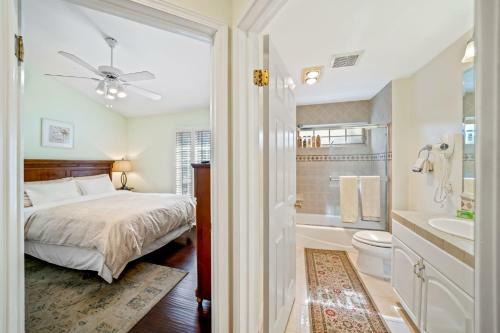 Hollywood Hills Homestay