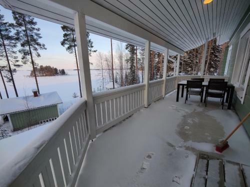 Lake Cottage J�nisvaara