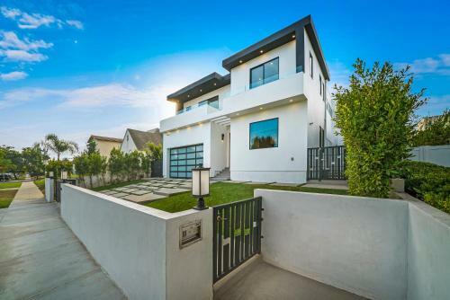 The Dream Villa
