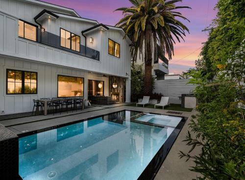 7 Bedroom - Sierra Villa