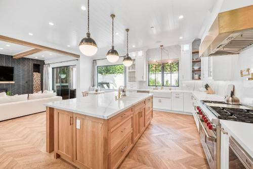 7 Bedroom - Sierra Villa