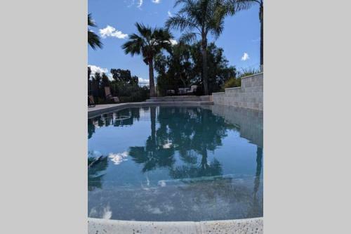 Hillside 2/2 Subdivided Home W/ Pool And Views!
