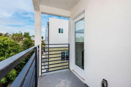 Apartamento Stay Gia Chic Modern 3br Townhome At Miracle Mile B