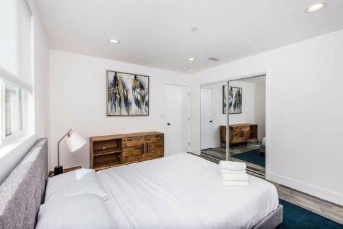 Apartamento Stay Gia Chic Modern 3br Townhome At Miracle Mile B