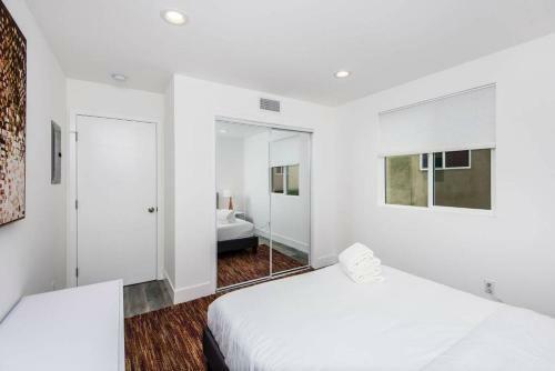 Apartamento Stay Gia Chic Modern 3br Townhome At Miracle Mile B