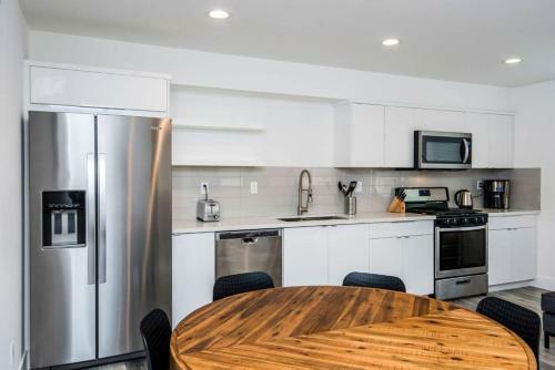 Apartamento Stay Gia Chic Modern 3br Townhome At Miracle Mile B