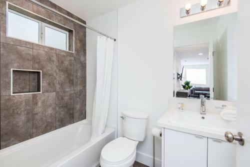 Apartamento Stay Gia Chic Modern 3br Townhome At Miracle Mile B
