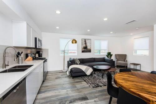 Apartamento Stay Gia Chic Modern 3br Townhome At Miracle Mile B