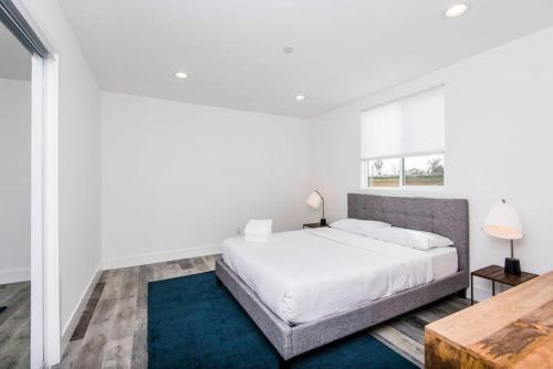 Apartamento Stay Gia Chic Modern 3br Townhome At Miracle Mile B