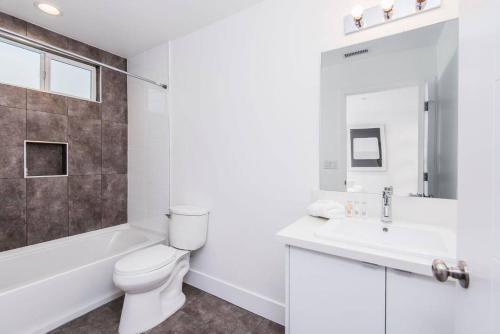Apartamento Stay Gia Chic Modern 3br Townhome At Miracle Mile B