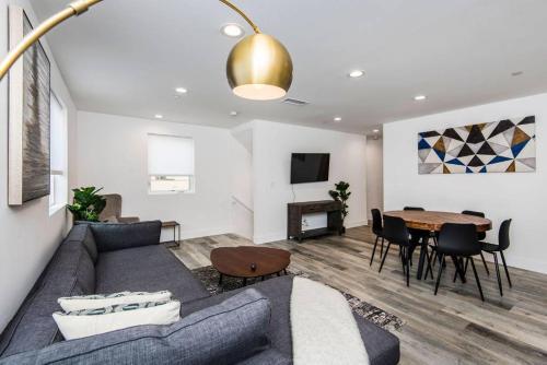 Apartamento Stay Gia Chic Modern 3br Townhome At Miracle Mile B