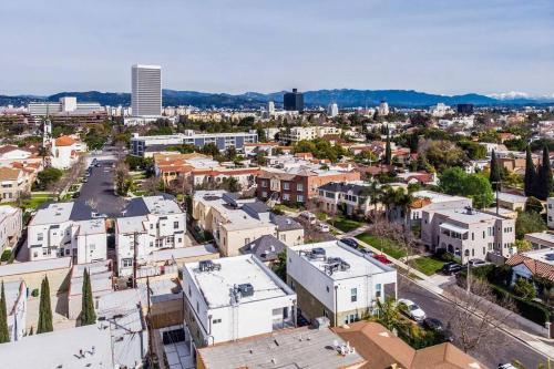 Apartamento Stay Gia Chic Modern 3br Townhome At Miracle Mile B