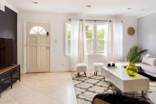 Hollywood Hills Villa