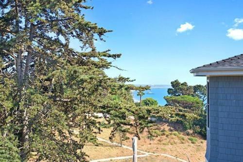Villa European Elegance Ocean Bluffs