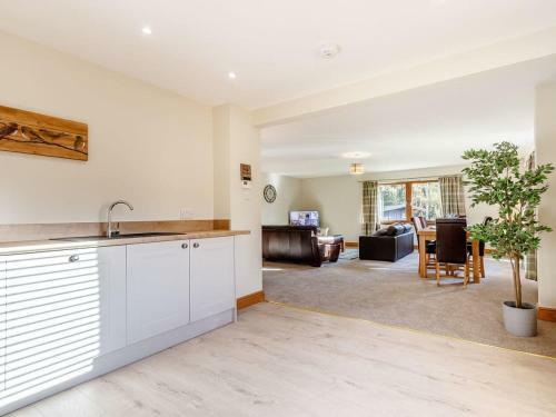 Eagle Cottage - Uk31554