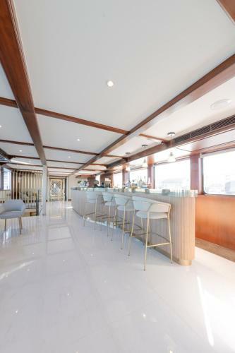 Costa Do Sal Hotel Boat Lounge