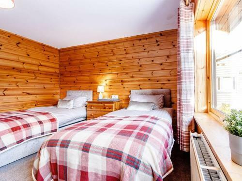 Birdie Cottage - Uk31564