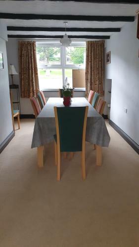 Bridge Cottage, Bainbridge, With Riverside Garden!