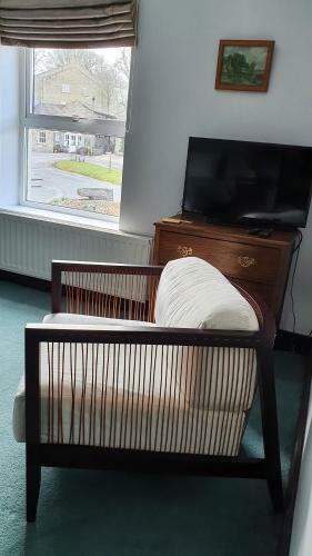 Bridge Cottage, Bainbridge, With Riverside Garden!