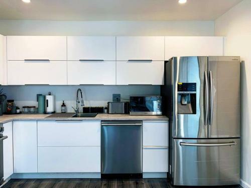 Entire 4-unit Complex With Private Swimming Pool