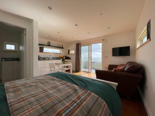 Sunrise Summerhouse