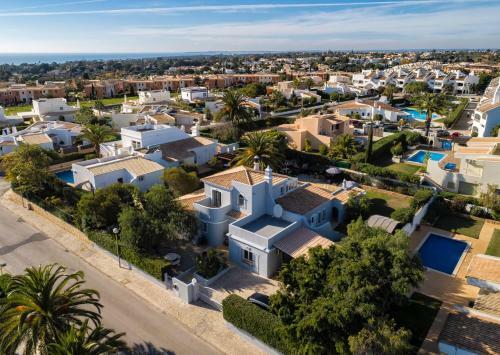 Villa At Walking Distance From Center And Beach!