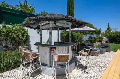 Villa At Walking Distance From Center And Beach!