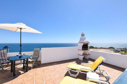 Villa Sea View, 2 Minutes From Beach