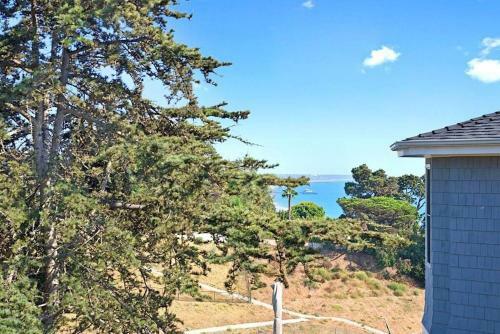 Villa European Elegance Ocean Bluffs