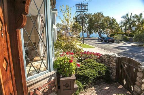 Villa European Elegance Ocean Bluffs