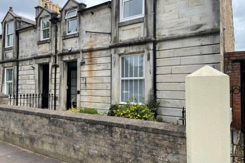 Newly Refurbished Apartment With Garden
