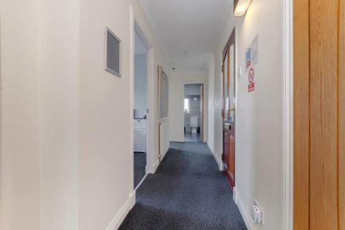 Beautiful 2 3 Bed Apartment With Stunning Views!