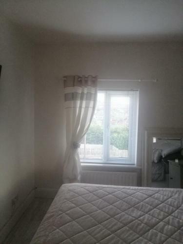 Immaculate 2-bed House In Banbridge