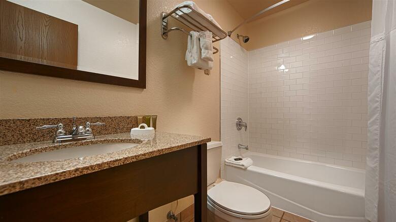 Hotel Best Western Plus Eagle Lodge & Suites