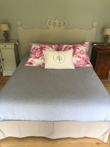 Bed & Breakfast Au 16 Place Saint Louis
