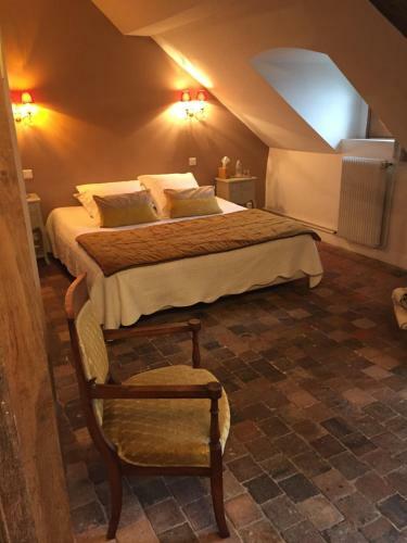 Bed & Breakfast Au 16 Place Saint Louis