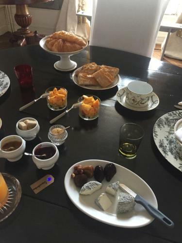 Bed & Breakfast Au 16 Place Saint Louis