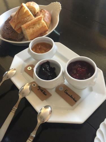 Bed & Breakfast Au 16 Place Saint Louis