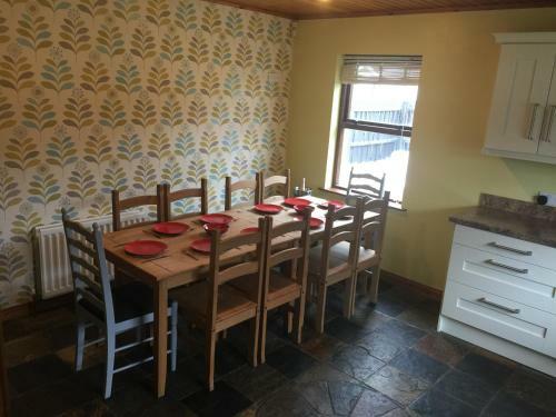 Holiday Home In Ballycastle - F�inne Na Cairde