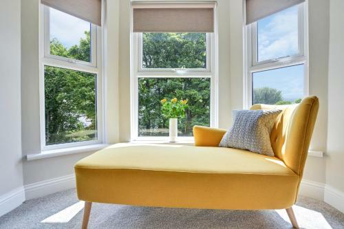 Quay House, North Coast 6 Bedroom Holiday Home