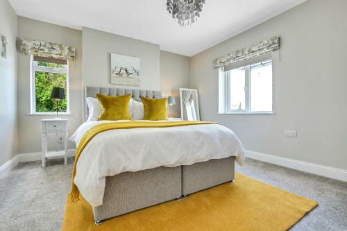 Quay House, North Coast 6 Bedroom Holiday Home