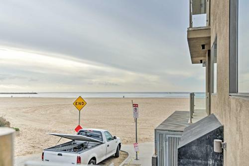 Apartamento Calming Beachfront Getaway Walk To Ocean!