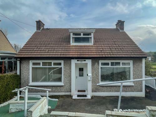 Innisfree, Ballycastle - Mcafee Holiday Lettings