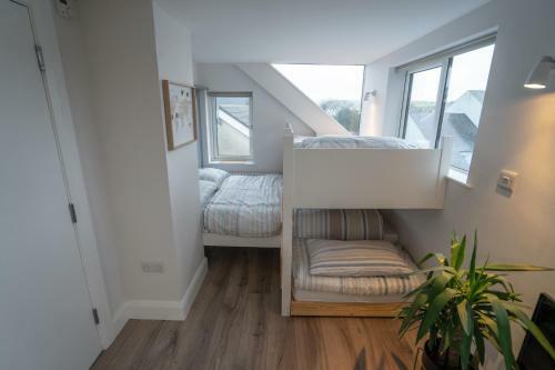 Beach Cottage Ballycastle - Mcafee Holiday Lettings