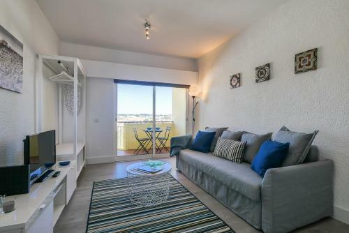 Apartamento Cozy Studio With Balcony And Beautiful View