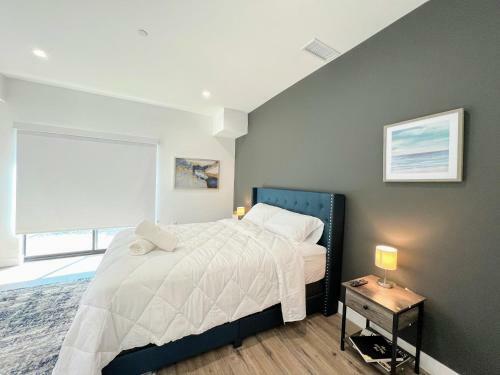 Upscale Brand New Town Home Close To Dtla
